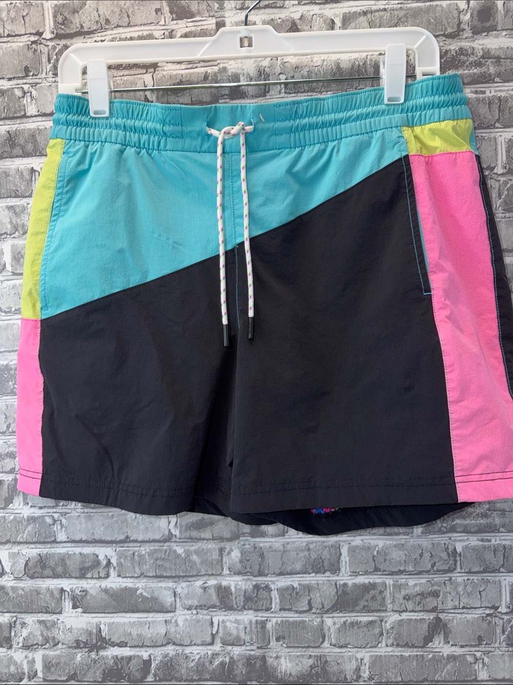 Men's‎ chubbies Colorblock Swim Shorts - Black & Turquoise with Pink Accents